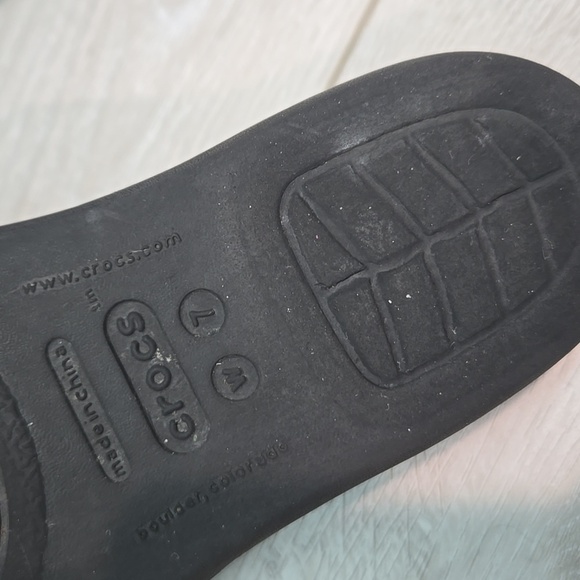 Crocs Women's Rhonda Black Slide Wedge Sandals Shoes Sz 7 - Picture 11 of 11